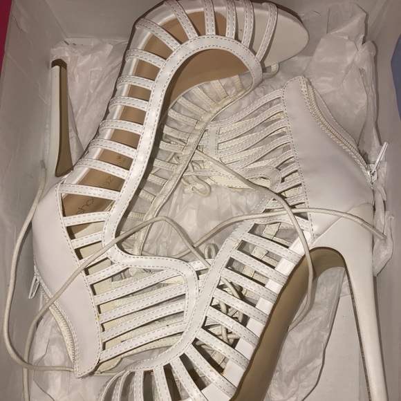 Tamia Heeled Sandal - Picture 4 of 5